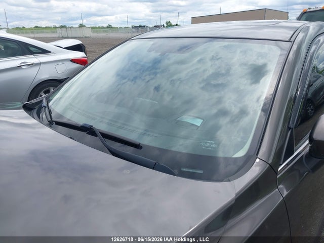JM1BM1M31F1228230 Mazda MAZDA3