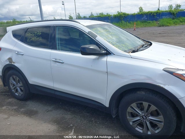 12626726 :رقم المزاد ، 5XYZT3LB0FG241542 vin ، 2015 Hyundai Santa Fe Sport 2.4 Base مزاد بيع