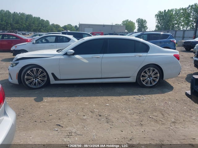 BMW 750 Xi 2016 WBA7F2C57GG418599 Image 13