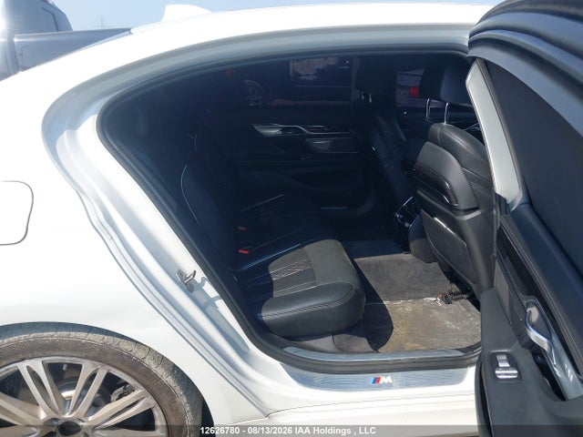 BMW 750 Xi 2016 WBA7F2C57GG418599 Image 8