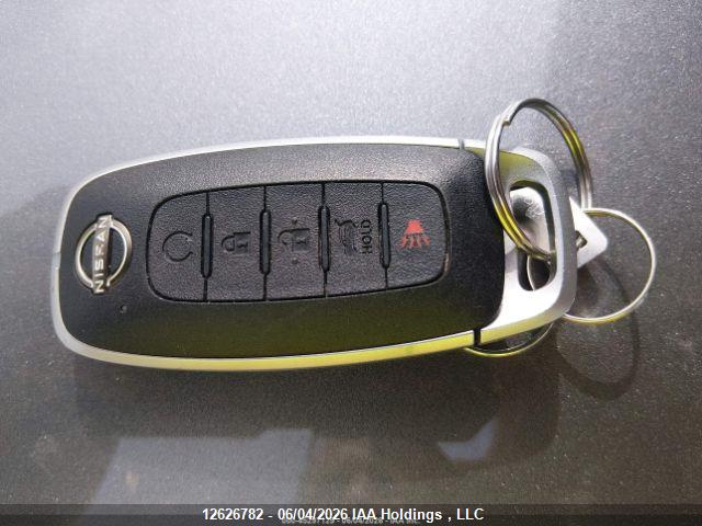 JN8BT3DD7RW255807 Nissan Rogue Platinum