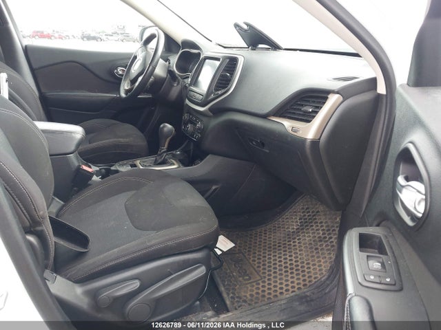 Jeep Cherokee North 2016 1C4PJMCS4GW147168 Image 5