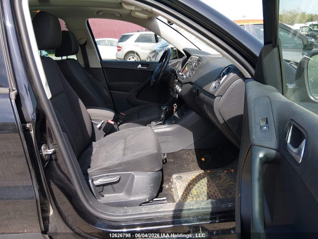12626798 :رقم المزاد ، WVGJV7AXXFW579557 vin ، 2015 Volkswagen Tiguan Comfortline/highline/special Edition/trendline مزاد بيع