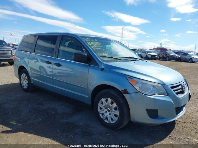 12626807 :رقم المزاد ، 2V4RW4DX3AR194265 vin ، 2010 Volkswagen Routan Trendline مزاد بيع