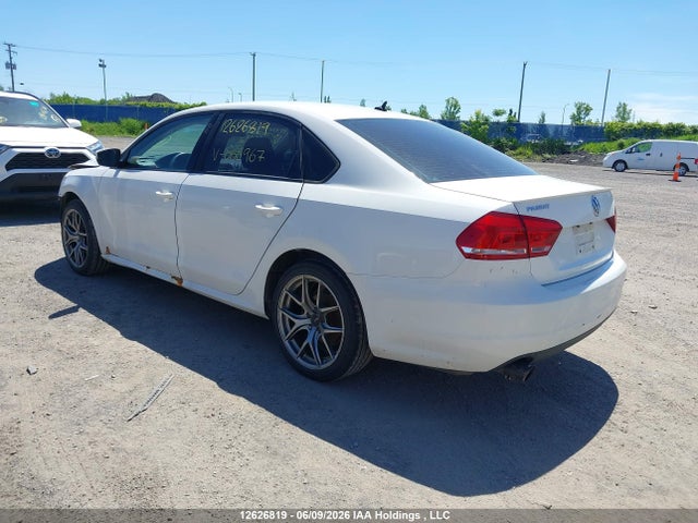 2013 Volkswagen Passat S მანქანა იყიდება აუქციონზე, vin: 1VWAH7A30DC066967, აუქციონის ნომერი: 12626819
