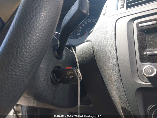12626822 :رقم المزاد ، 3VW2K7AJXDM306979 vin ، 2013 Volkswagen Jetta مزاد بيع