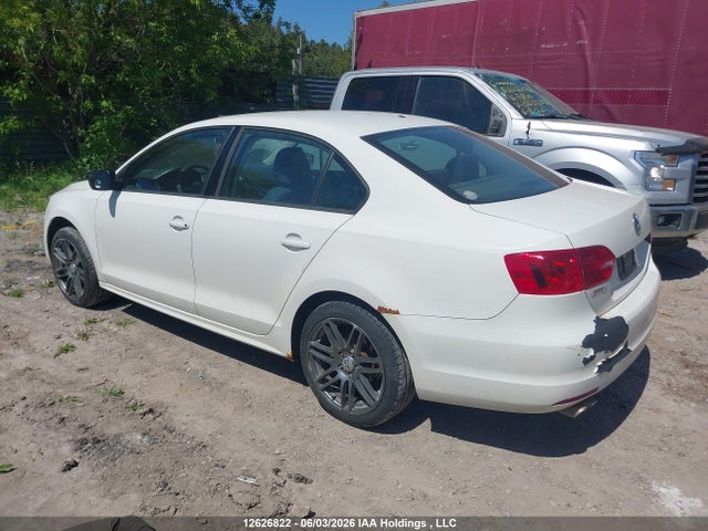 12626822 :رقم المزاد ، 3VW2K7AJXDM306979 vin ، 2013 Volkswagen Jetta مزاد بيع