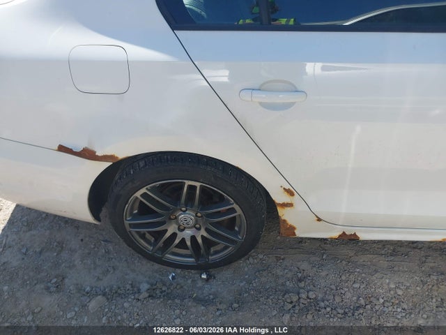 12626822 :رقم المزاد ، 3VW2K7AJXDM306979 vin ، 2013 Volkswagen Jetta مزاد بيع