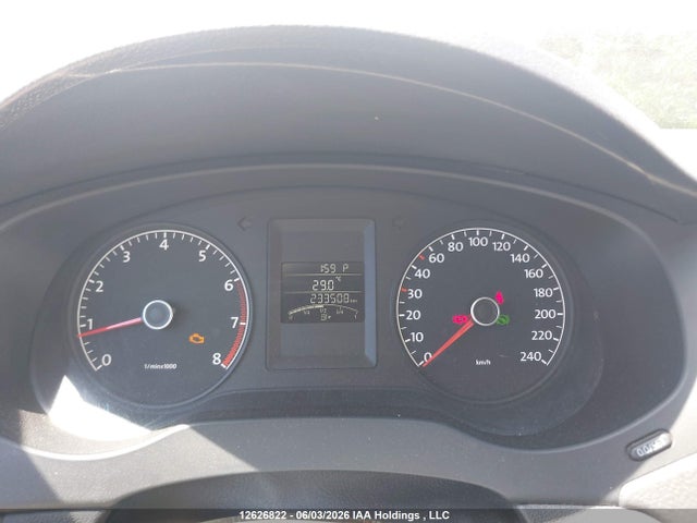 12626822 :رقم المزاد ، 3VW2K7AJXDM306979 vin ، 2013 Volkswagen Jetta مزاد بيع