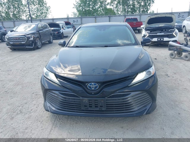 12626827 :رقم المزاد ، 4T1B21HK8LU522950 vin ، 2020 Toyota Camry Xle/se مزاد بيع