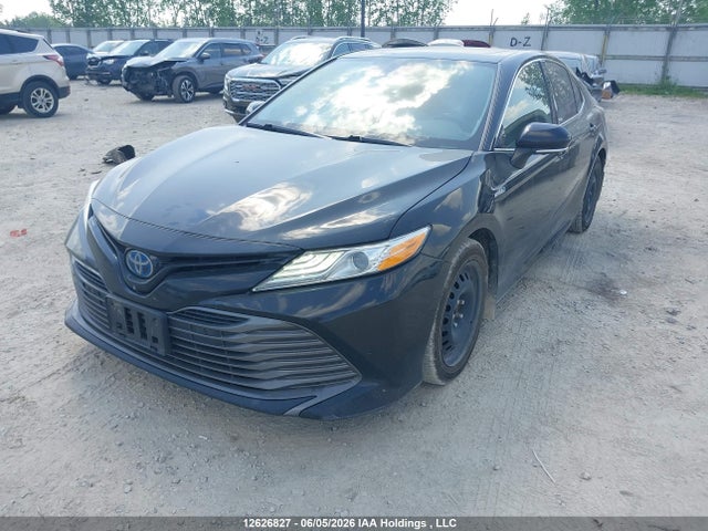 12626827 :رقم المزاد ، 4T1B21HK8LU522950 vin ، 2020 Toyota Camry Xle/se مزاد بيع