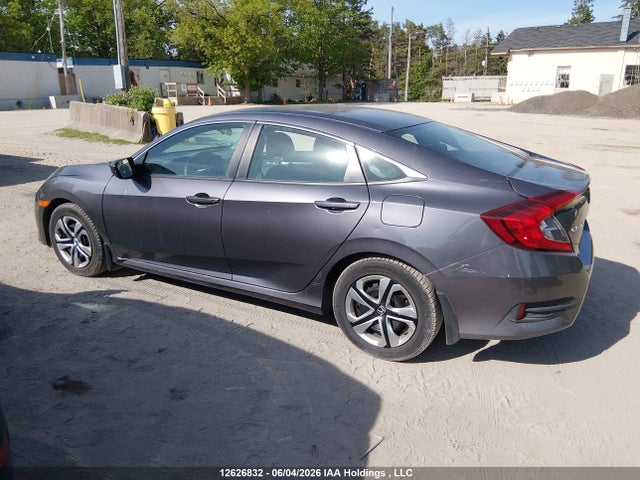 Honda Civic Lx 2018 2HGFC2F57JH003329 Image 14