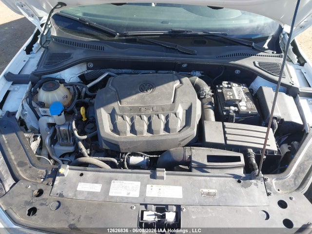 1VWBA7A37NC008929 Volkswagen Passat 2.0t Limited Edition