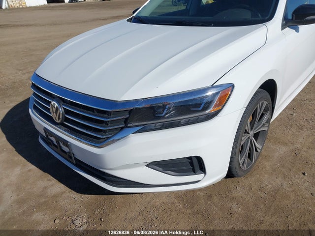 1VWBA7A37NC008929 Volkswagen Passat 2.0t Limited Edition