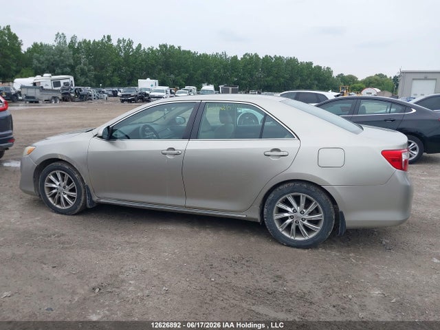 4T1BF1FK1EU367202 Toyota CAMRY SE