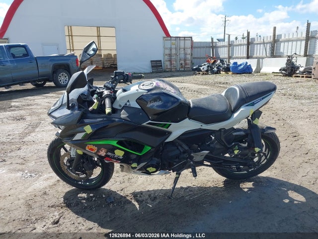 Kawasaki Ex650 M 2022 ML5EXEM10NDA65090 Image 15
