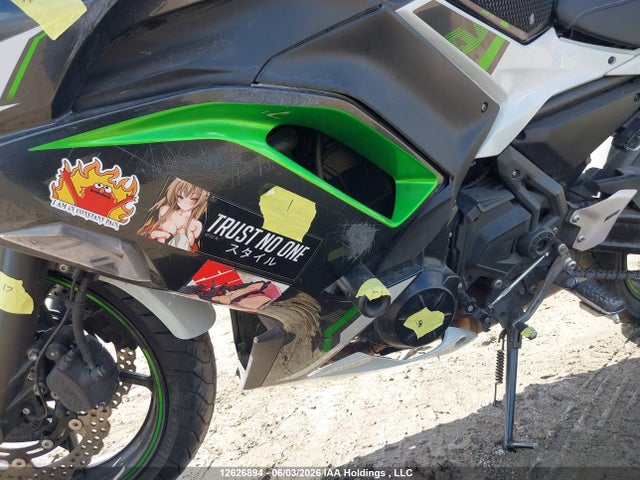 Kawasaki Ex650 M 2022 ML5EXEM10NDA65090 Image 17