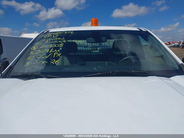 3GTN8AEHXKG209005 GMC Sierra C1500