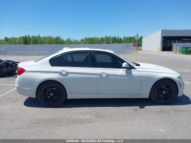12626945 :رقم المزاد ، WBA8D9C59JEM33627 vin ، 2018 Bmw 330 Xi مزاد بيع