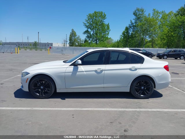2018 Bmw 330 Xi მანქანა იყიდება აუქციონზე, vin: WBA8D9C59JEM33627, აუქციონის ნომერი: 12626945