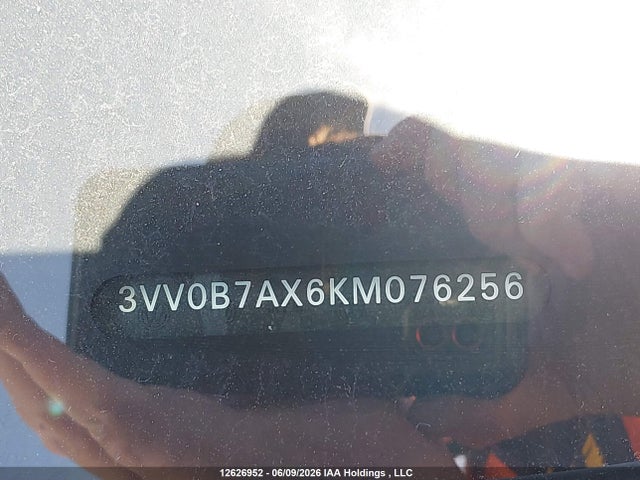 Продаж на аукціоні авто 2019 Volkswagen Tiguan Trendline, vin: 3VV0B7AX6KM076256, номер лоту: 12626952