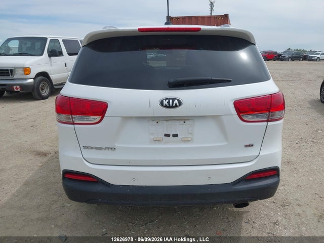 12626978 :رقم المزاد ، 5XYPGDA33HG194197 vin ، 2017 Kia Sorento Lx/l مزاد بيع