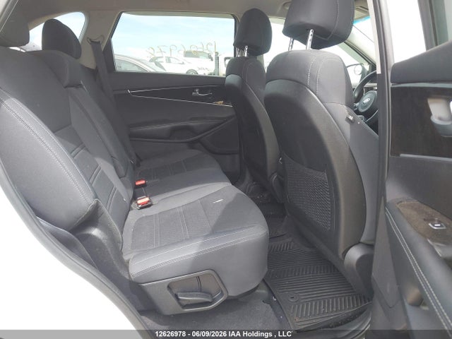 12626978 :رقم المزاد ، 5XYPGDA33HG194197 vin ، 2017 Kia Sorento Lx/l مزاد بيع