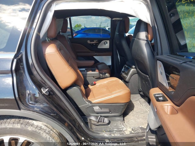 Lincoln Aviator Reserve 2023 5LM5J7XC5PGL02034 Image 8