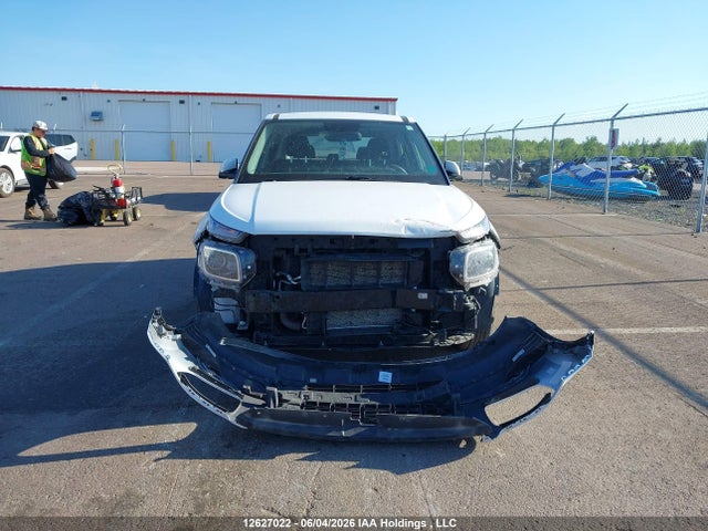 Продаж на аукціоні авто 2022 Hyundai Venue Essential Auto Ivt, vin: KMHRB8A35NU193976, номер лоту: 12627022