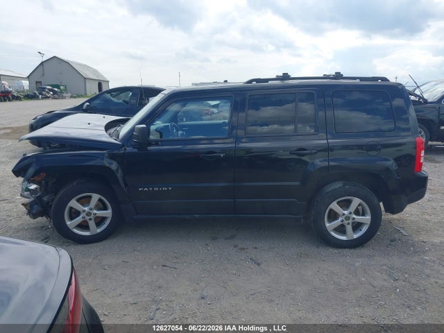 1C4NJRAB7FD100945 Jeep Patriot Sport/north