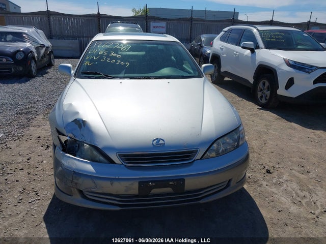 12627061 :رقم المزاد ، JT8BF28G010320309 vin ، 2001 Lexus Es 300 مزاد بيع