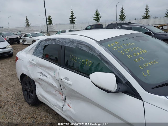 12627090 :رقم المزاد ، KMHLM4AG1NU247138 vin ، 2022 Hyundai Elantra Sel مزاد بيع