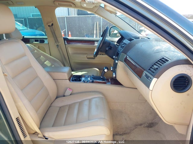 12627135 :رقم المزاد ، WVGCM77L64D052088 vin ، 2004 Volkswagen Touareg 4.2 مزاد بيع