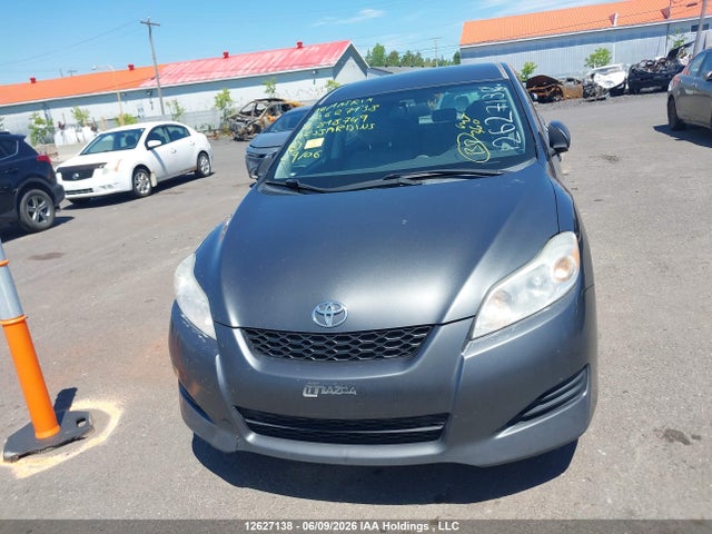 12627138 :رقم المزاد ، 2T1KU4EE0CC818749 vin ، 2012 Toyota Matrix مزاد بيع