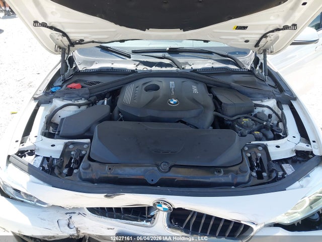 BMW 330i Xdrive 2018 WBA8D9C59JA608465 Image 9