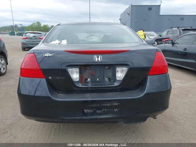 12011259 :رقم المزاد ، 1HGCM55886A806976 vin ، 2006 Honda Accord Sdn مزاد بيع
