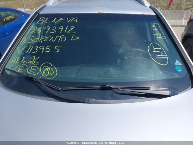 Продажа на аукционе авто 2011 Kia Sorento Lx, vin: 5XYKT3A12BG113955, номер лота: 12593912