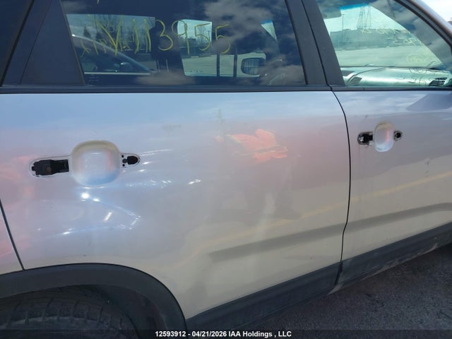Продажа на аукционе авто 2011 Kia Sorento Lx, vin: 5XYKT3A12BG113955, номер лота: 12593912
