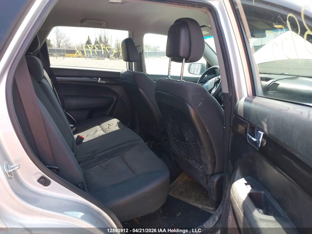 Продажа на аукционе авто 2011 Kia Sorento Lx, vin: 5XYKT3A12BG113955, номер лота: 12593912