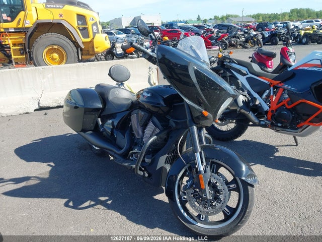 2014 Victory Motorcycles Cross Country 8-ball მანქანა იყიდება აუქციონზე, vin: 5VPDA36N1E3029209, აუქციონის ნომერი: 12627187