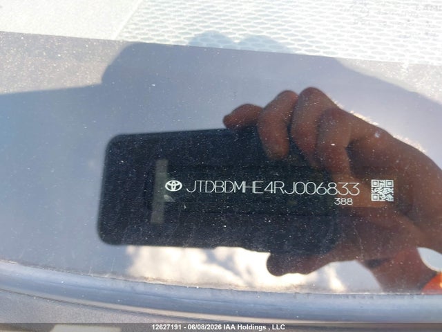 2024 Toyota Corolla Hybrid Le მანქანა იყიდება აუქციონზე, vin: JTDBDMHE4RJ006833, აუქციონის ნომერი: 12627191