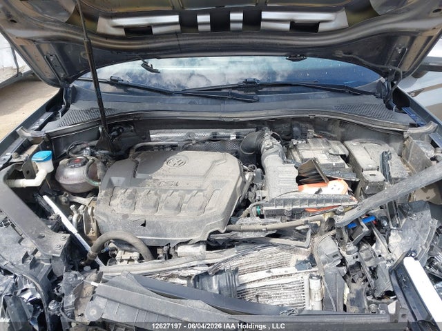 Продаж на аукціоні авто 2022 Volkswagen Tiguan Highline R-line, vin: 3VV4B7AXXNM057473, номер лоту: 12627197