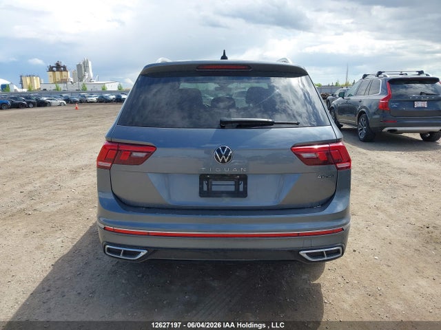 Продаж на аукціоні авто 2022 Volkswagen Tiguan Highline R-line, vin: 3VV4B7AXXNM057473, номер лоту: 12627197