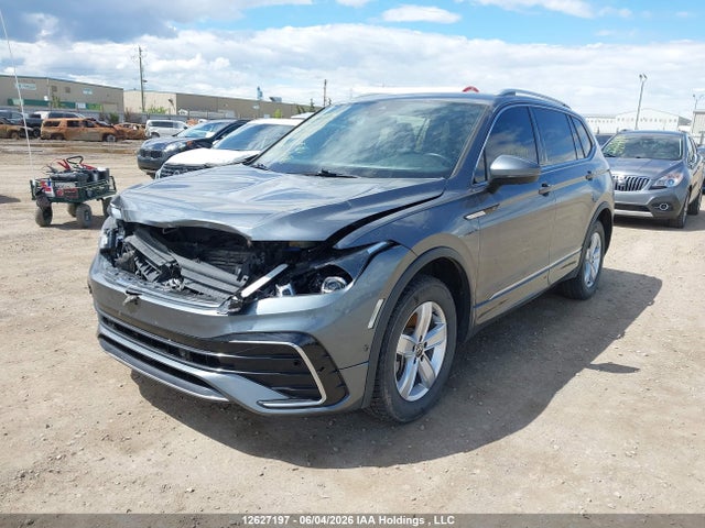 Продаж на аукціоні авто 2022 Volkswagen Tiguan Highline R-line, vin: 3VV4B7AXXNM057473, номер лоту: 12627197