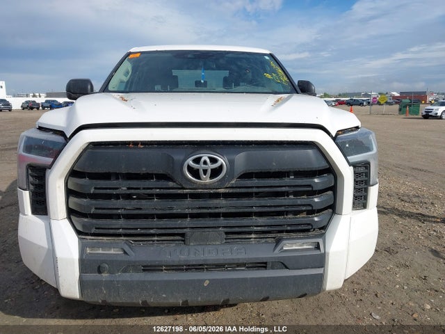 5TFLA5EC0NX001433 Toyota Tundra Sr5
