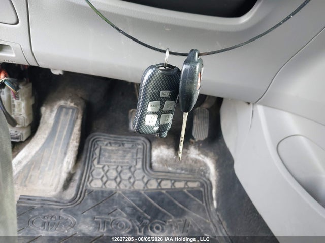2010 Toyota Corolla მანქანა იყიდება აუქციონზე, vin: 2T1BU4EE6AC233039, აუქციონის ნომერი: 12627205
