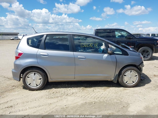12627218 :رقم المزاد ، JHMGE8H52AC800036 vin ، 2010 Honda Fit Lx مزاد بيع