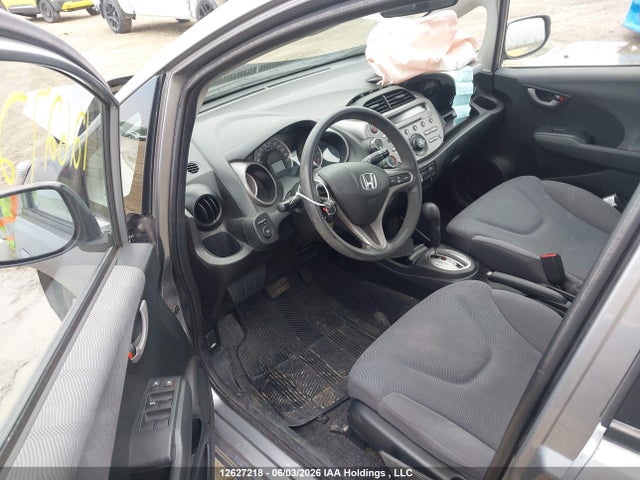 12627218 :رقم المزاد ، JHMGE8H52AC800036 vin ، 2010 Honda Fit Lx مزاد بيع