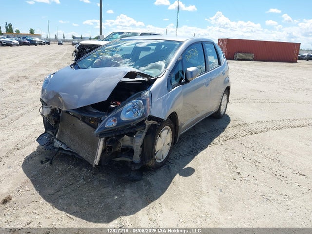 12627218 :رقم المزاد ، JHMGE8H52AC800036 vin ، 2010 Honda Fit Lx مزاد بيع