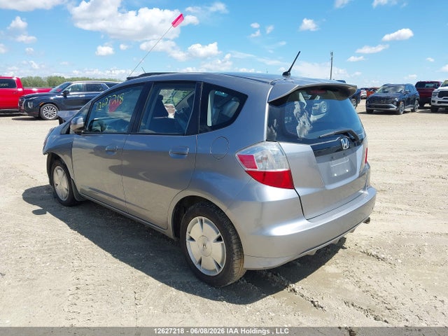12627218 :رقم المزاد ، JHMGE8H52AC800036 vin ، 2010 Honda Fit Lx مزاد بيع
